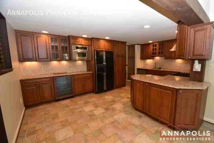 821 Macsherry Dr - Photo 3 of 29