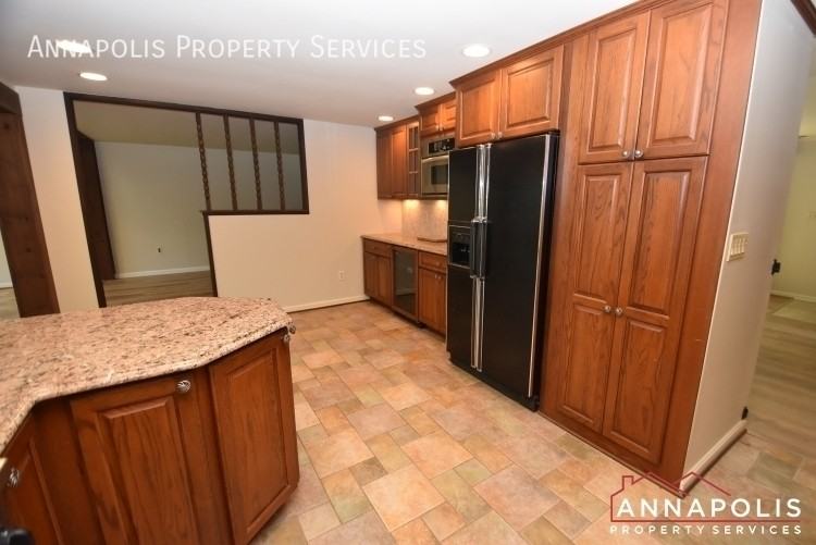 821 Macsherry Dr - Photo 4 of 29