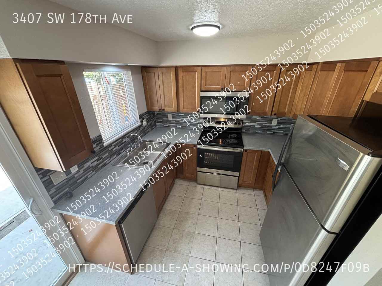 3407 Sw 178th Ave - Photo 3 of 7