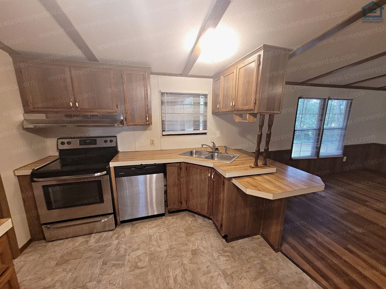 2205 Elmore Town Rd - Photo 3 of 15