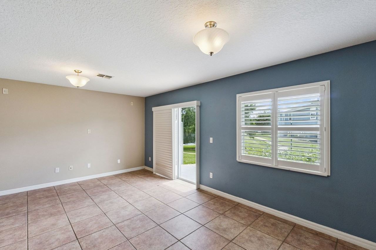 12648 Somerset Oaks St - Photo 3 of 12
