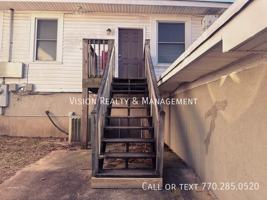 featured image of 214 Hamilton Ave #F
