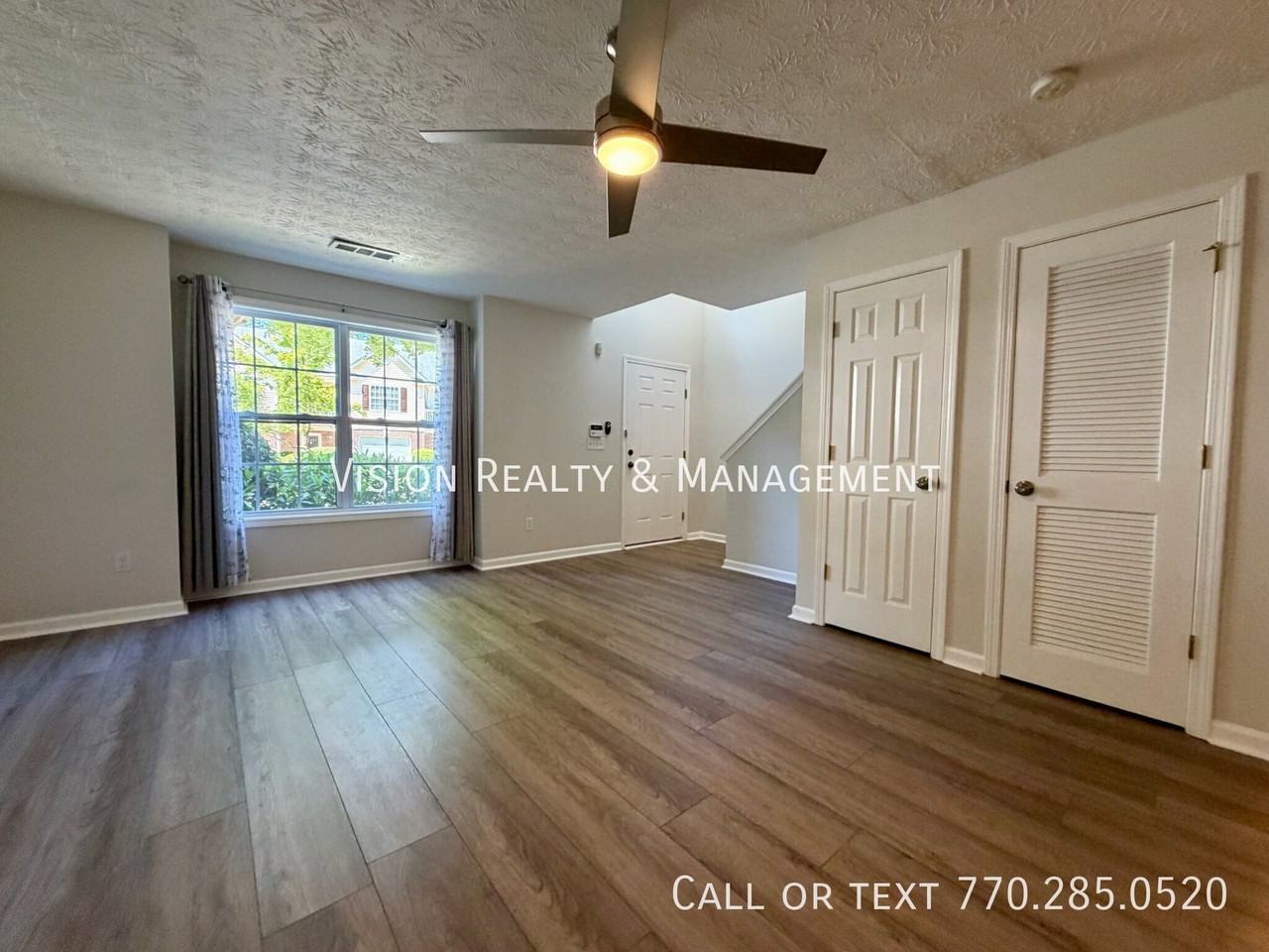 2084 Manhattan Pkwy - Photo 7 of 50