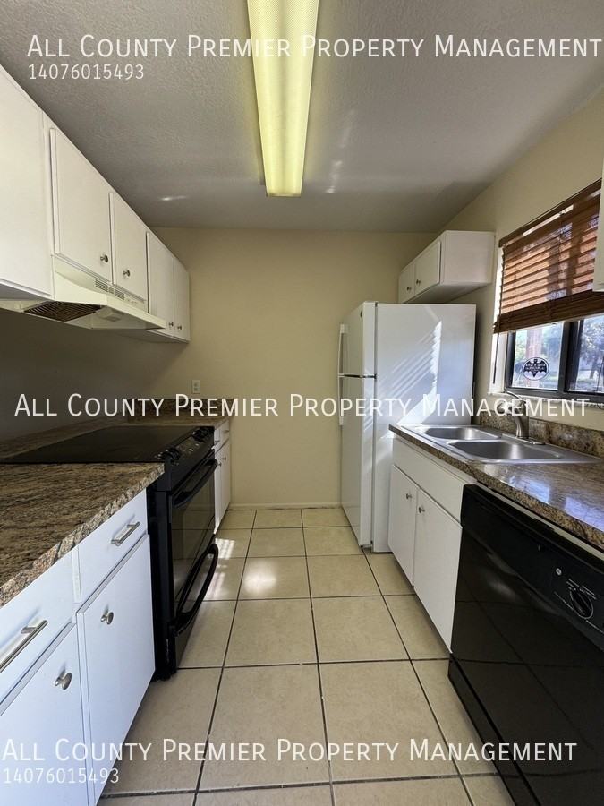 1756 Memphis Ave - Photo 5 of 9