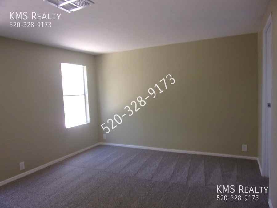 10830 W Warfield Cir - Photo 2 of 41