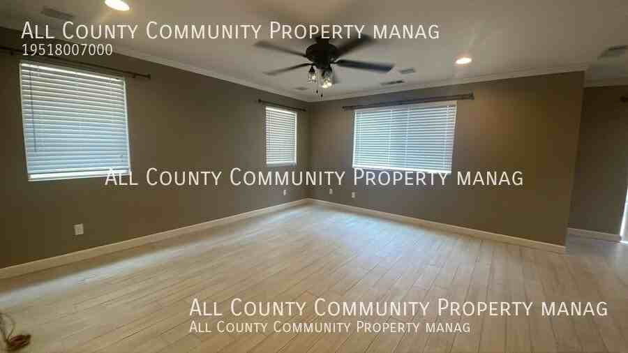 34155 Shasta Dr - Photo 2 of 33