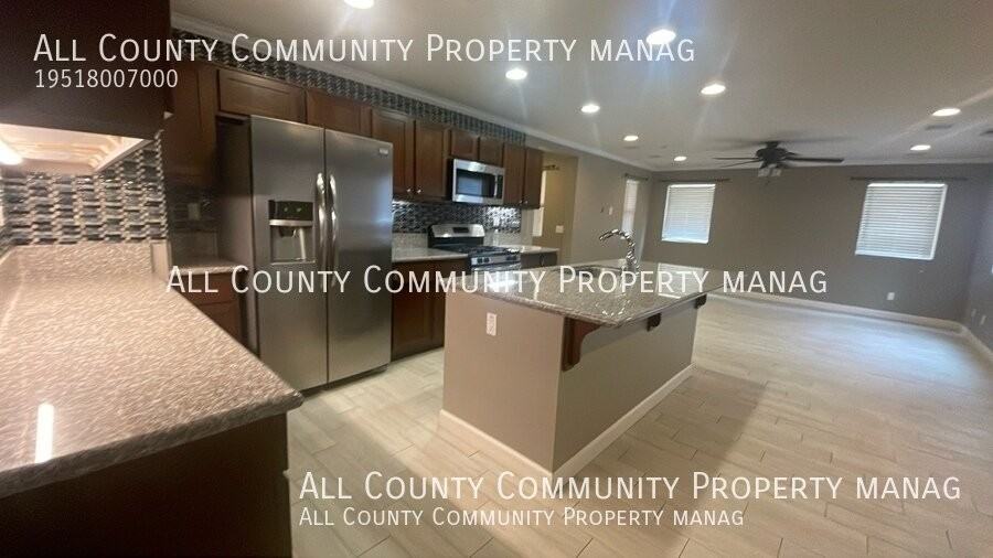 34155 Shasta Dr - Photo 5 of 33