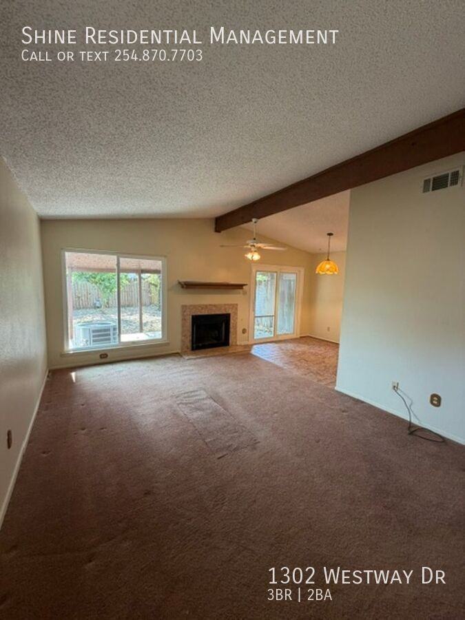 1302 Westway Dr - Photo 5 of 31