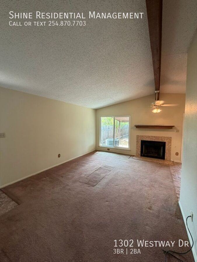 1302 Westway Dr - Photo 6 of 31