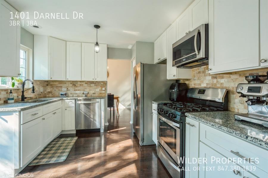 1401 Darnell Dr - Photo 3 of 10