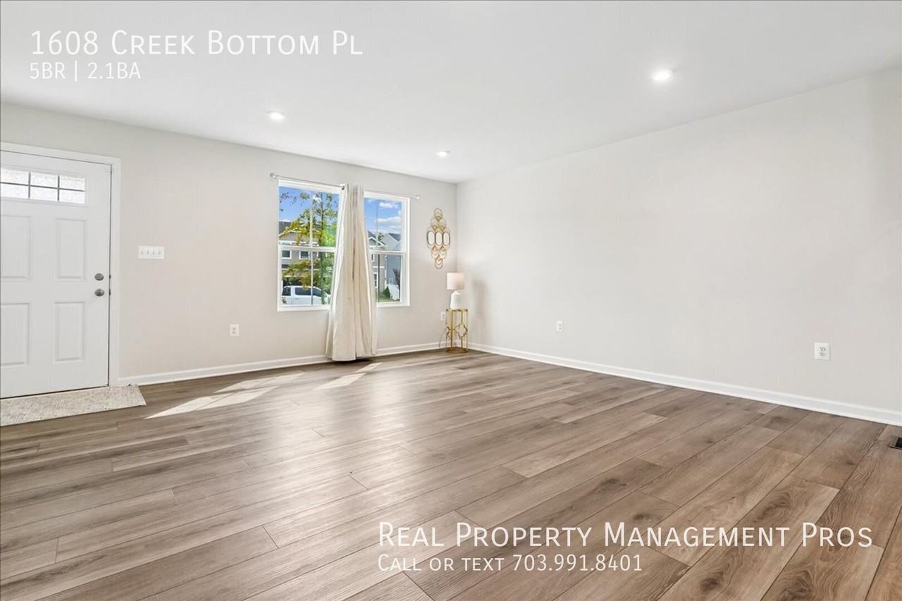 1608 Creek Bottom Pl - Photo 3 of 50