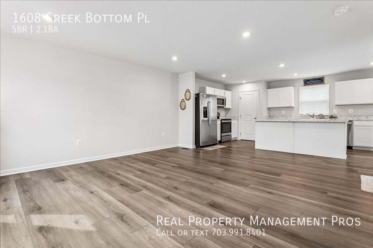 1608 Creek Bottom Pl - Photo 4 of 50