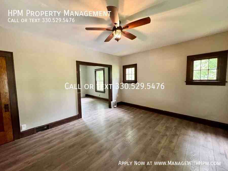 304 Chicago Pl Nw - Photo 2 of 18