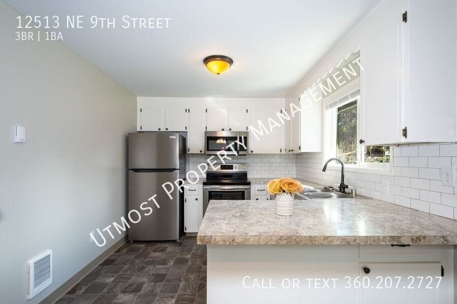 12513 Ne 9th St - Photo 3 of 13