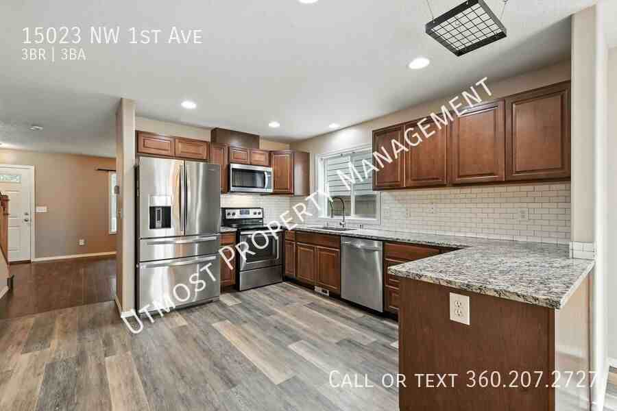 15023 Nw 1st Ave - Photo 3 of 11