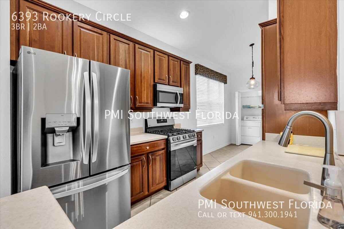 6393 Rookery Cir - Photo 2 of 35