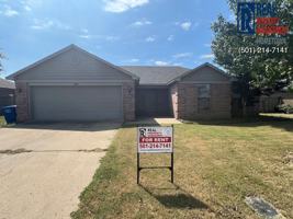 featured image of 2845 York Ln