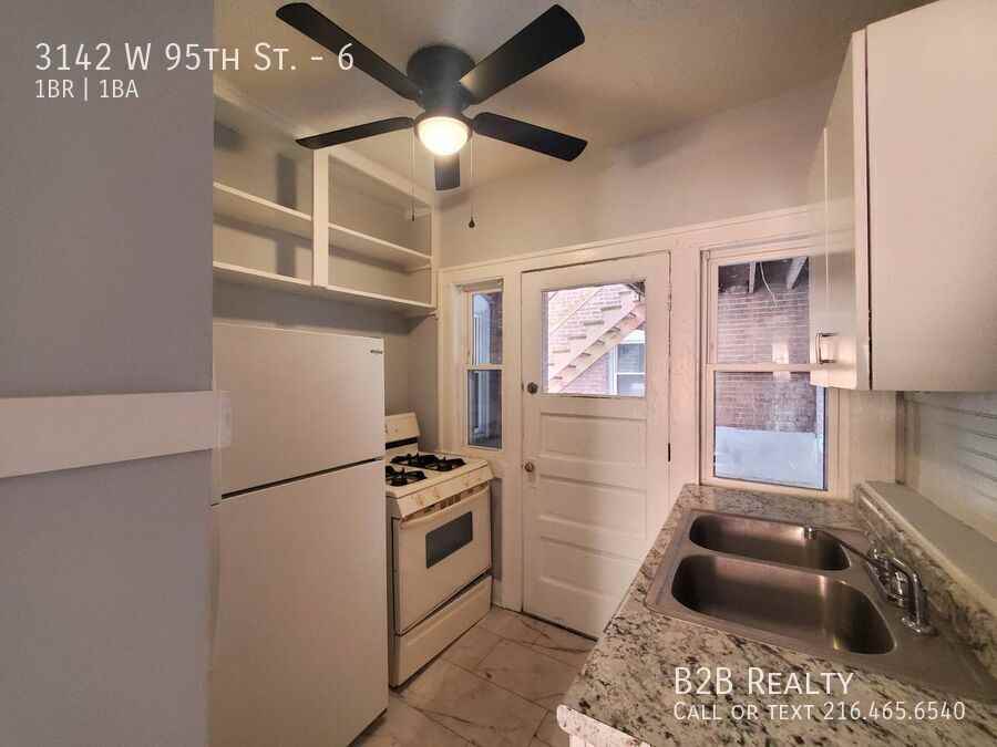 3142 W 95th St #6 - Photo 2 of 19