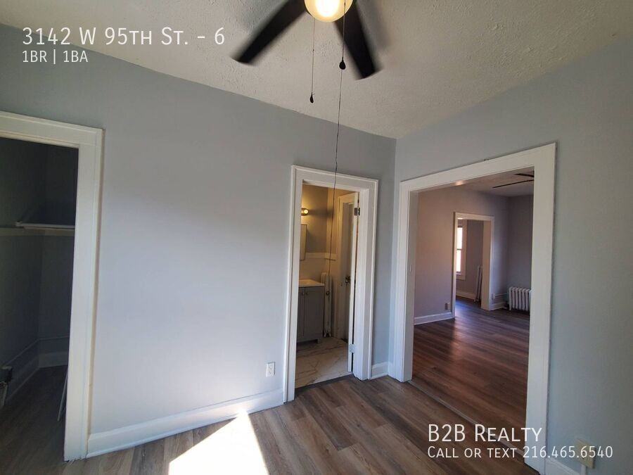 3142 W 95th St #6 - Photo 4 of 19