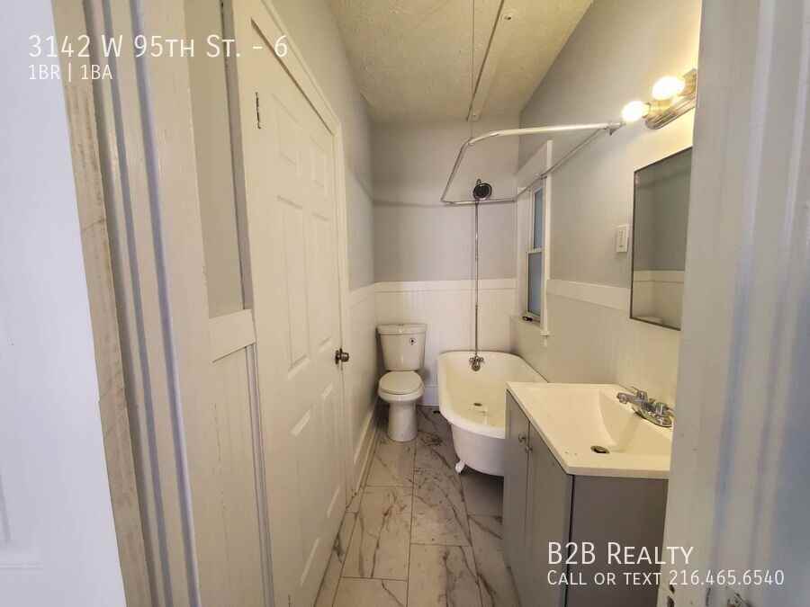 3142 W 95th St #6 - Photo 7 of 19