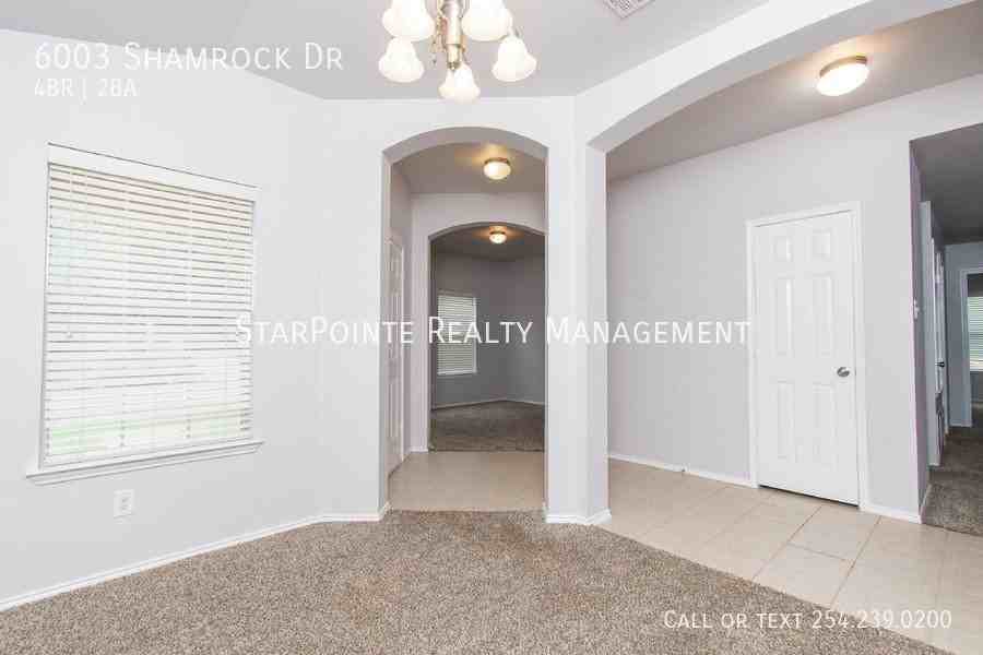 6003 Shamrock Dr - Photo 3 of 28