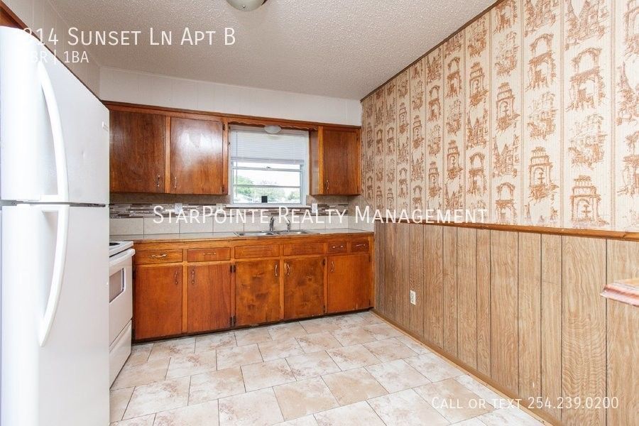 314 Sunset Ln Apt B - Photo 5 of 12