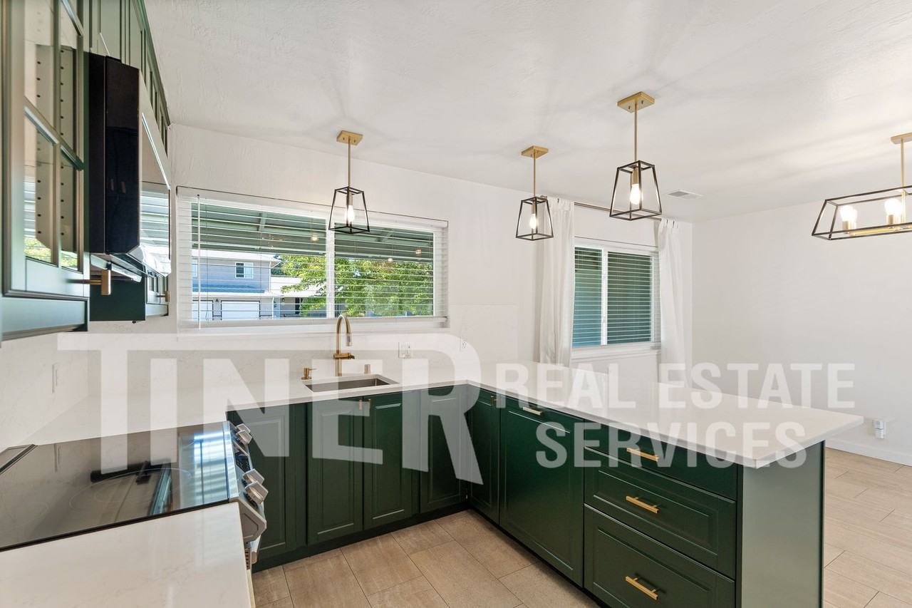 3960 Fotos Ct - Photo 6 of 19