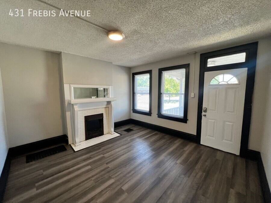 431 Frebis Ave - Photo 3 of 14