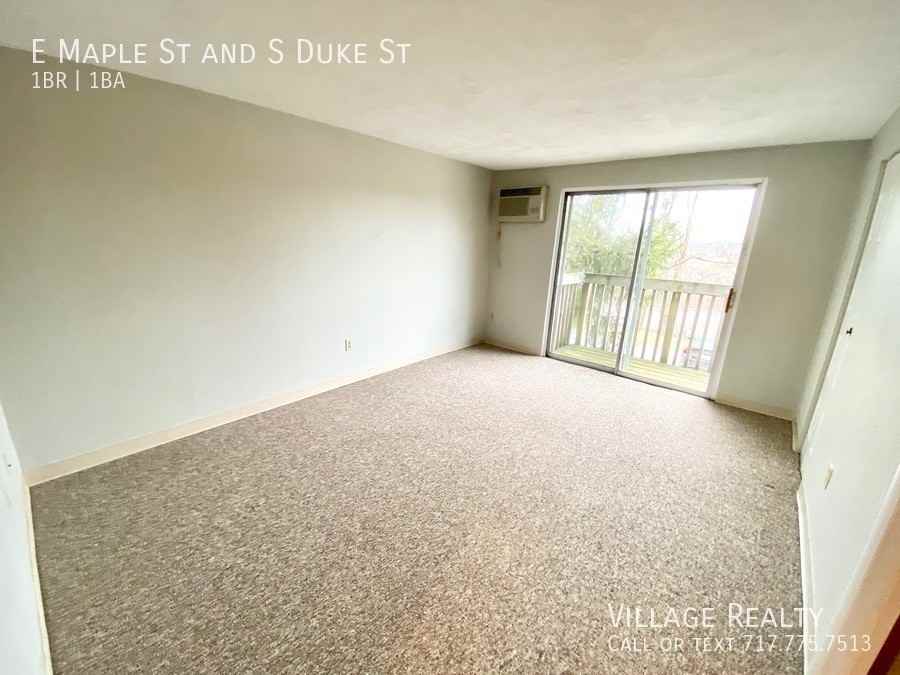 Maple & S Duke St #D - Photo 4 of 35