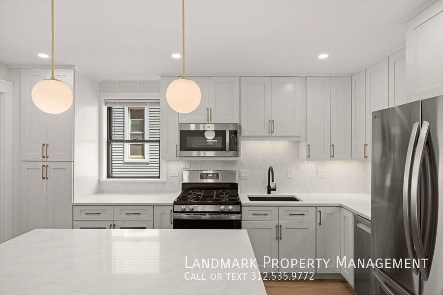 2176 W Eastwood Ave #1 - Photo 4 of 24