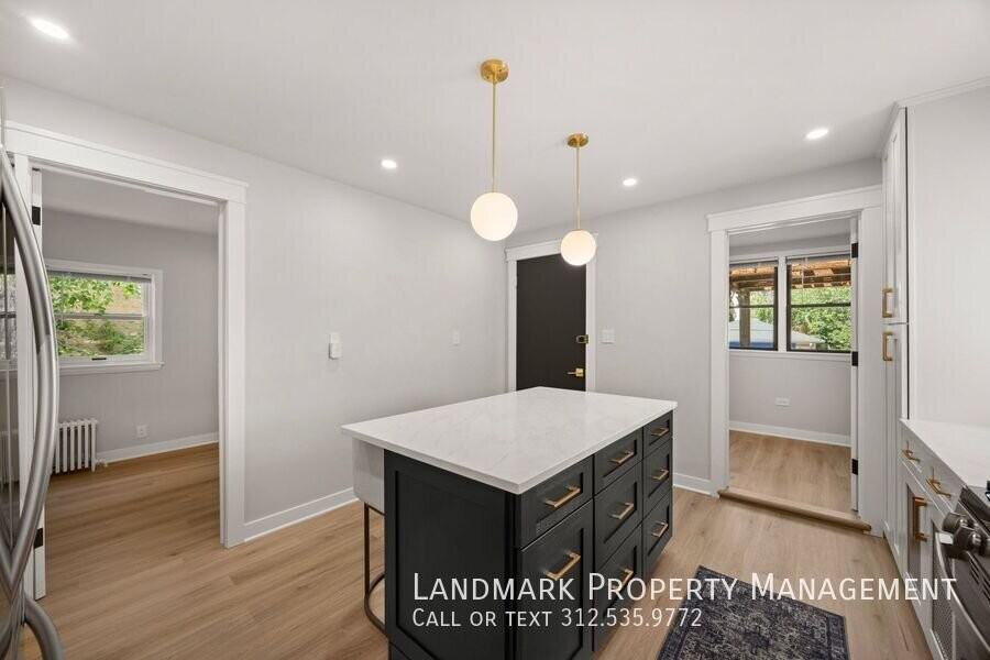 2176 W Eastwood Ave #1 - Photo 6 of 24