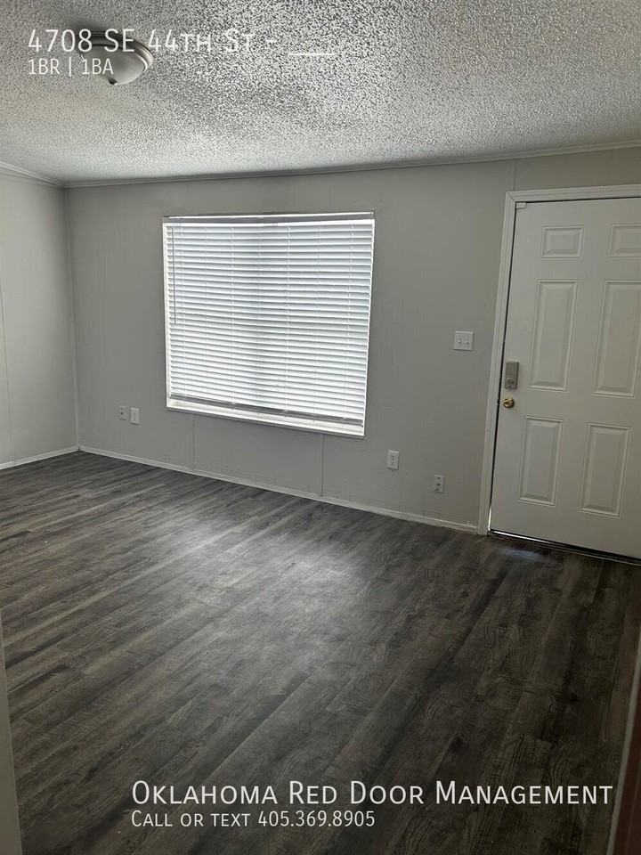 4708 Se 44th St - Photo 4 of 29