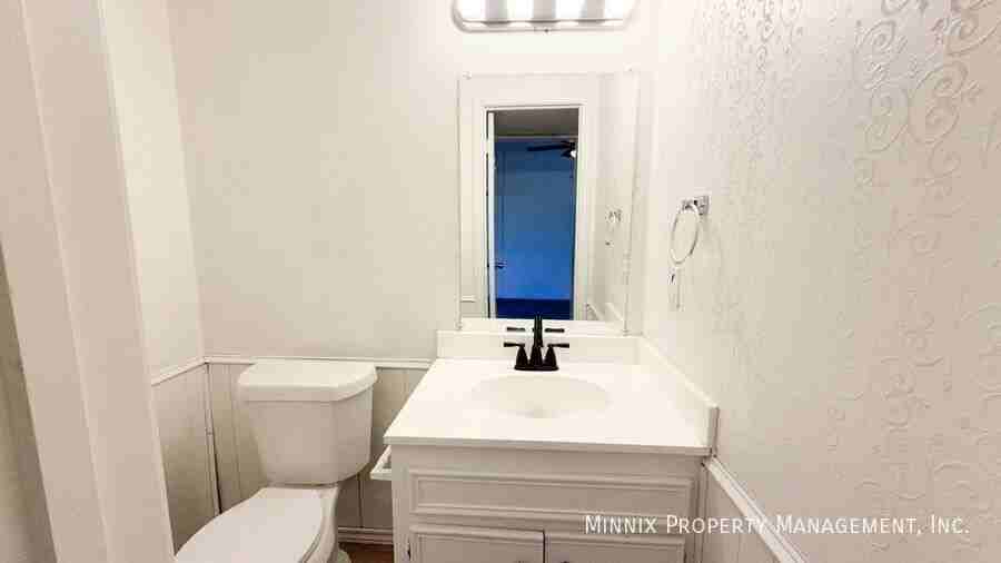 2101 51st St #A6 - Photo 4 of 18