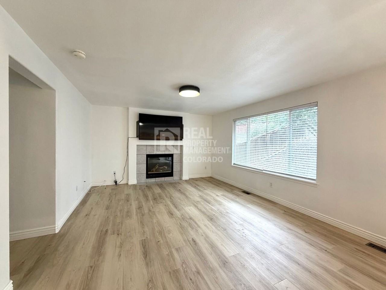 4575 Hunterwood Dr - Photo 5 of 24