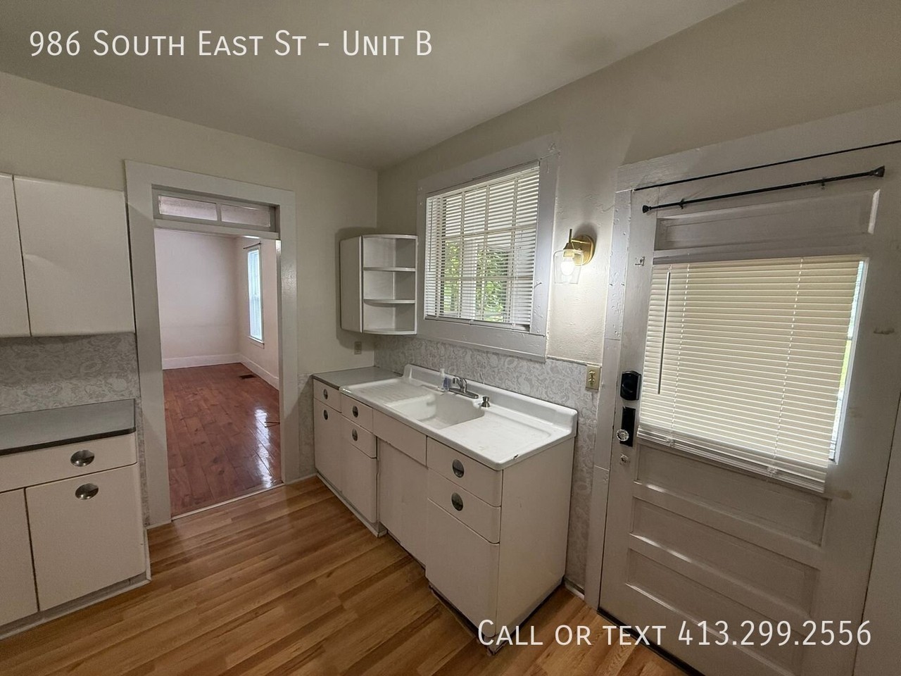 986 S East St #B - Photo 3 of 18