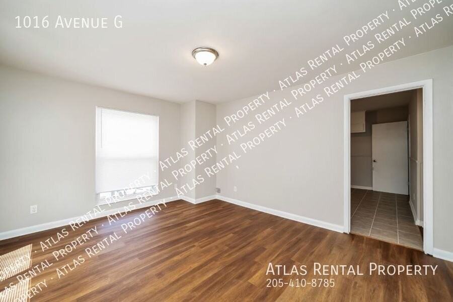 1016 Avenue G - Photo 7 of 22