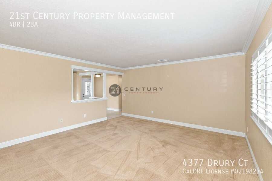 4377 Drury Ct - Photo 6 of 26