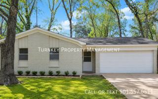 featured image of 3 Acorn Pl