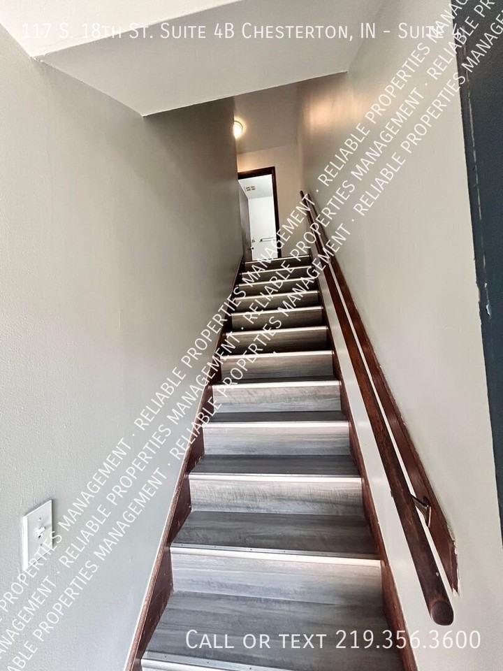 117 S 18th St Ste 4b #4 - Photo 5 of 7