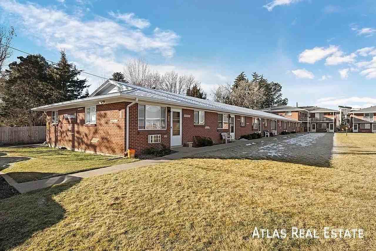 4101 Upham St Apt A #4101A - Photo 4 of 25