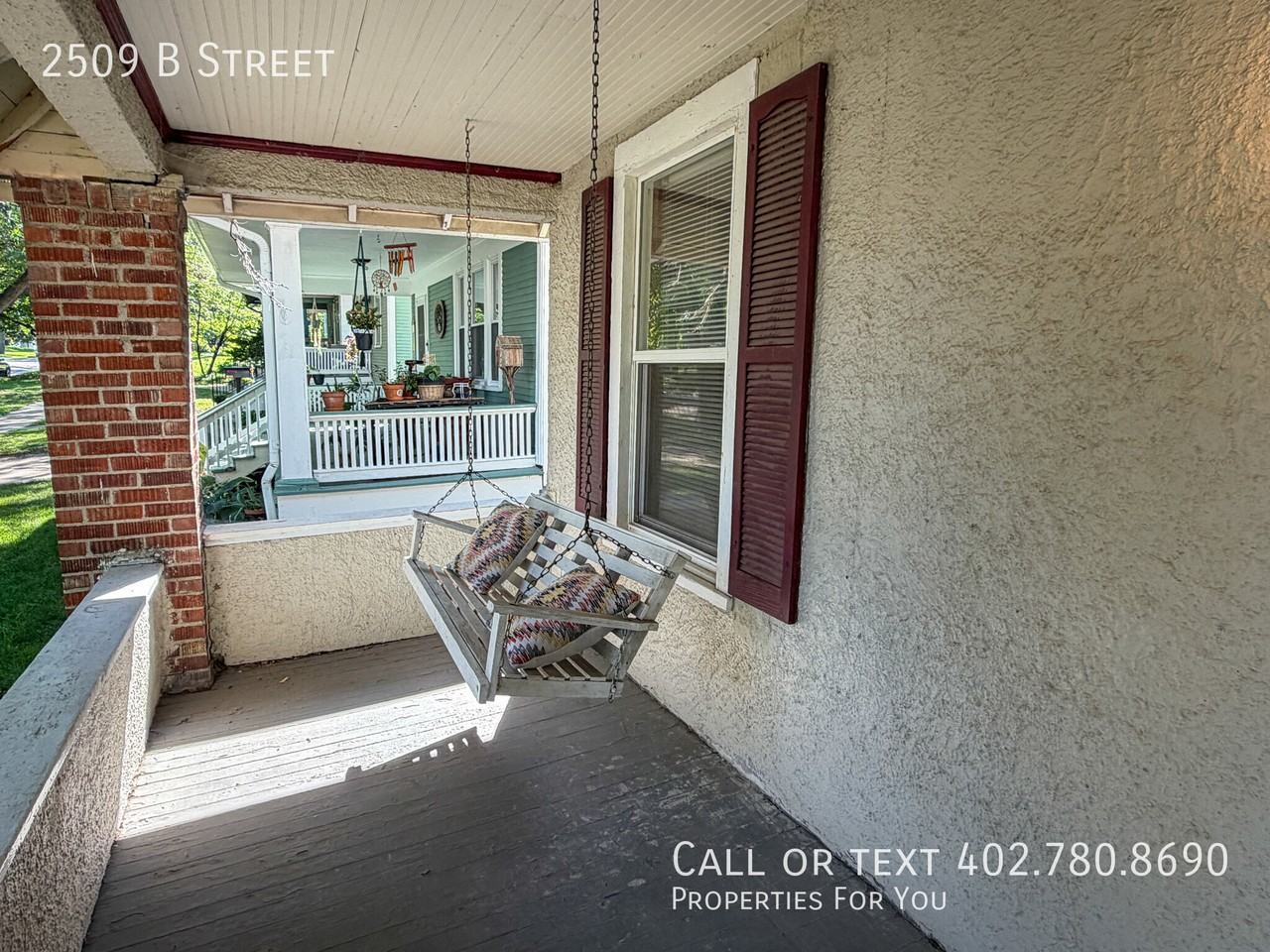 2509 B St - Photo 2 of 29