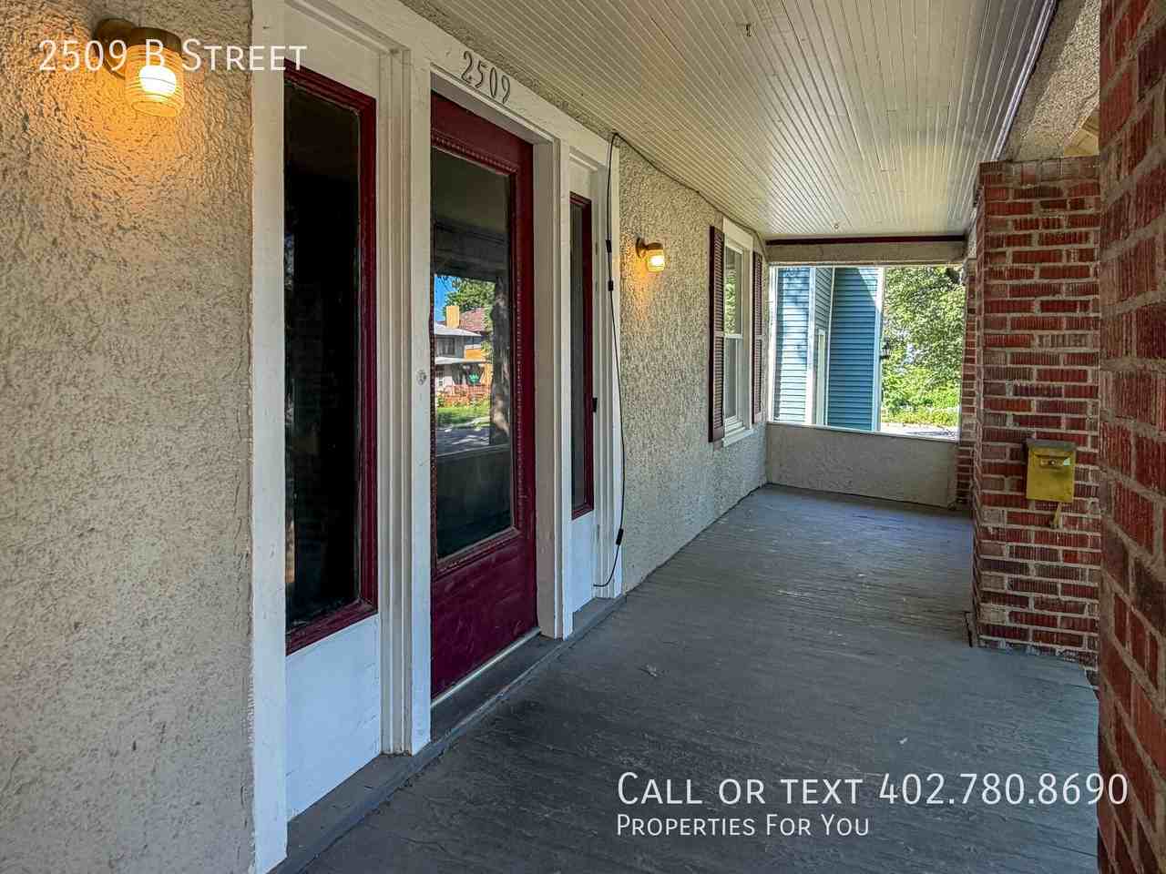 2509 B St - Photo 3 of 29