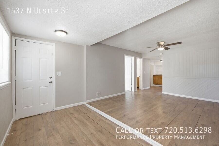 1537 N Ulster St - Photo 3 of 13
