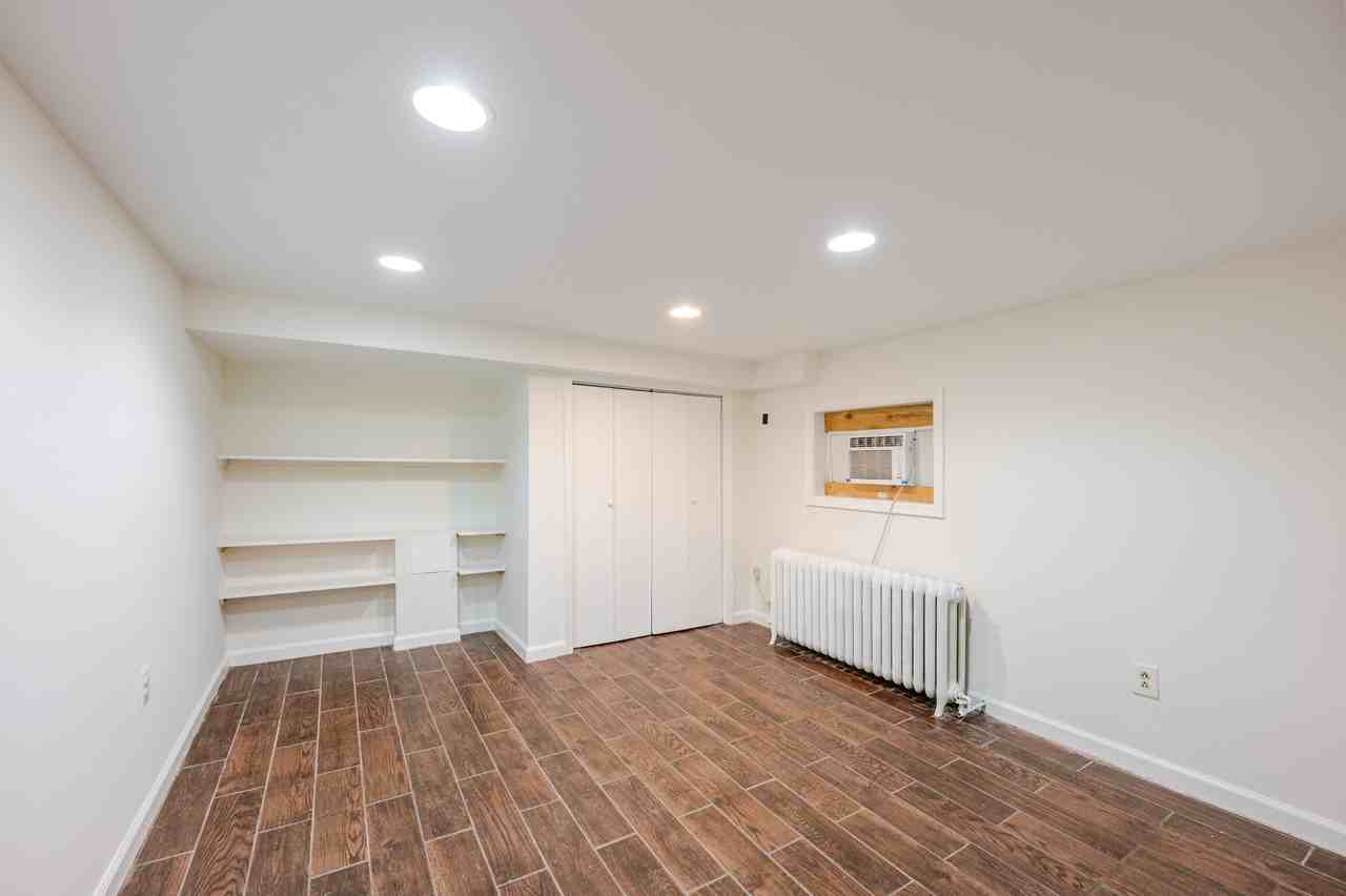 1617 Monroe St Ne - Photo 3 of 50