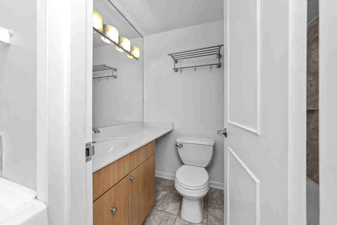 2600 N Hampden Ct #K2 - Photo 5 of 8