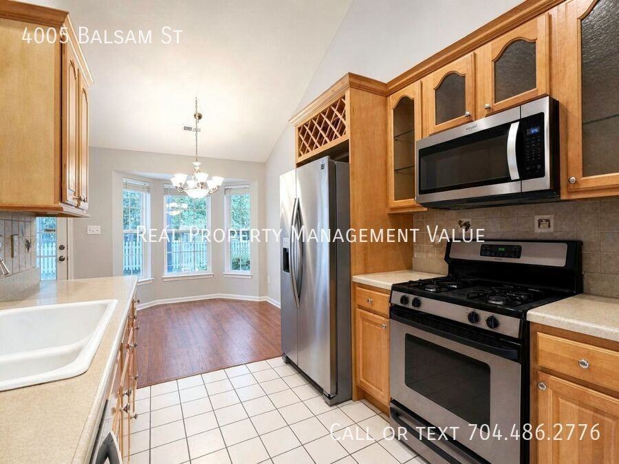 4005 Balsam St - Photo 7 of 23