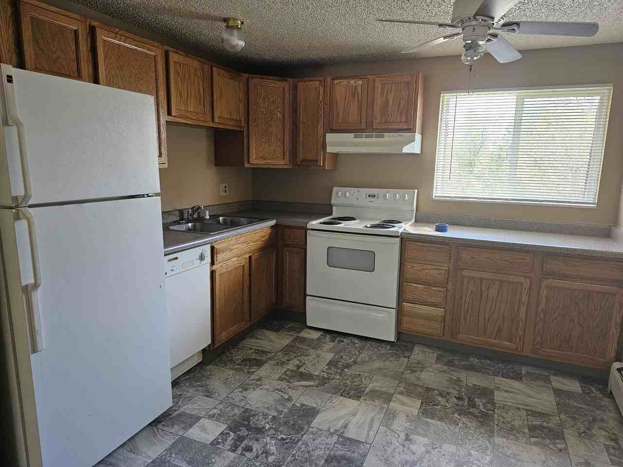 1155 Chiricahua Loop #1 - Photo 4 of 9