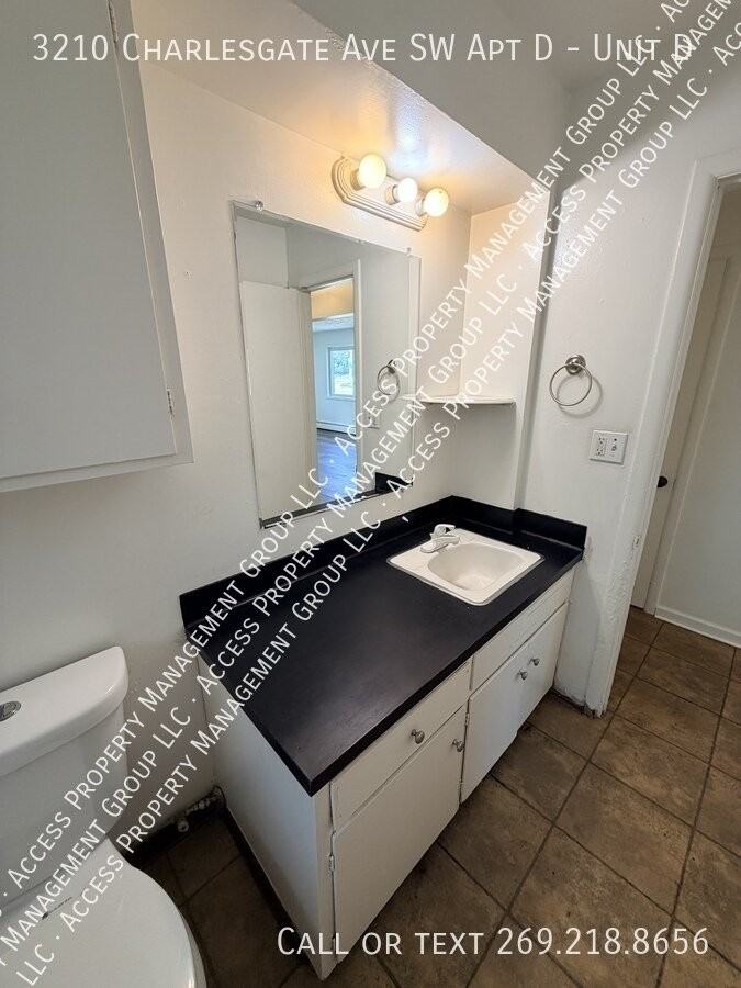 3210 Charlesgate Ave Sw Apt D #D - Photo 6 of 22