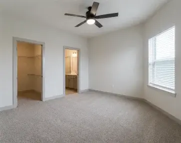 1025 S Post Oak Ln - Photo 3 of 4