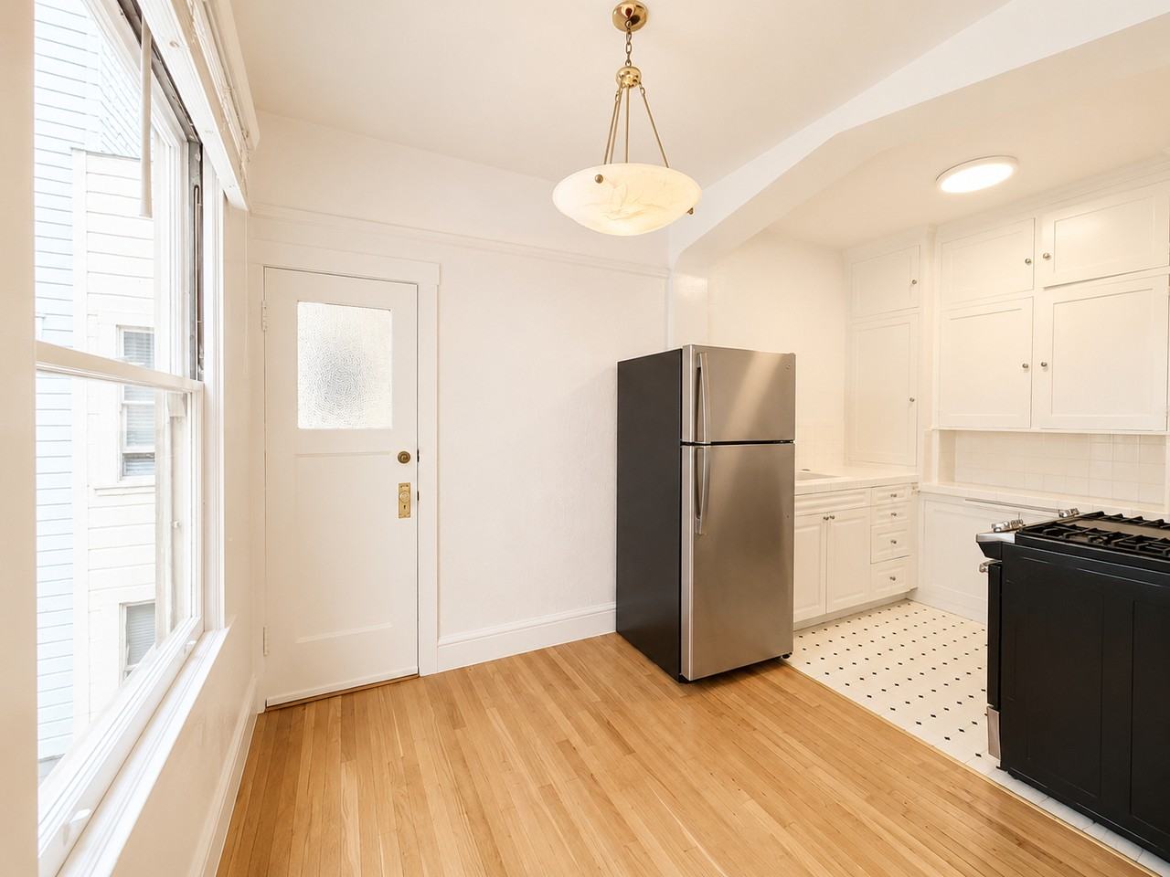 2656 Van Ness Ave #19 - Photo 3 of 12